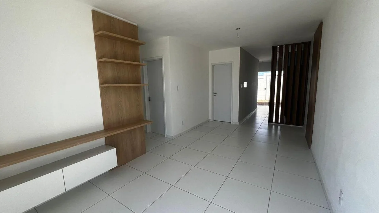 Casa no condominio Conde