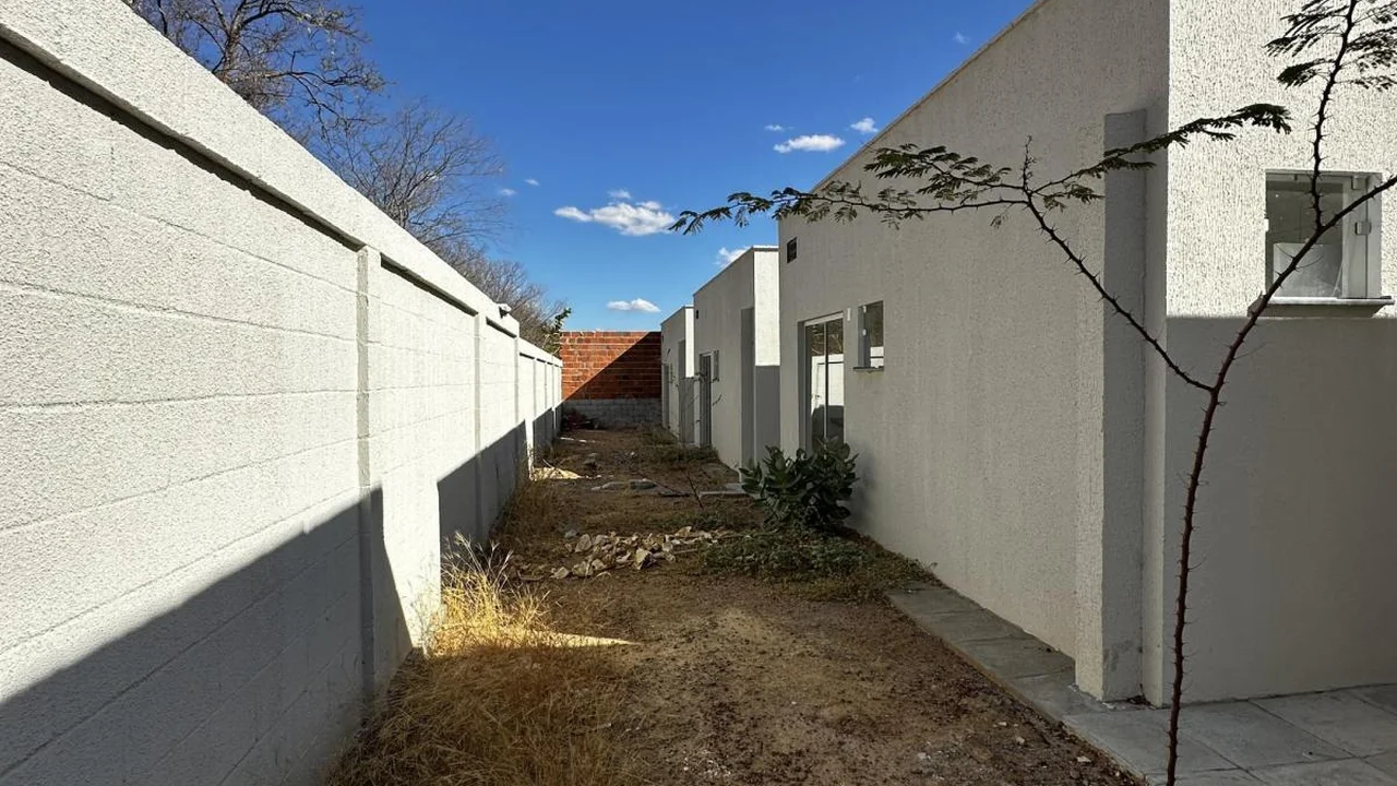 Casa no Condomino Conde