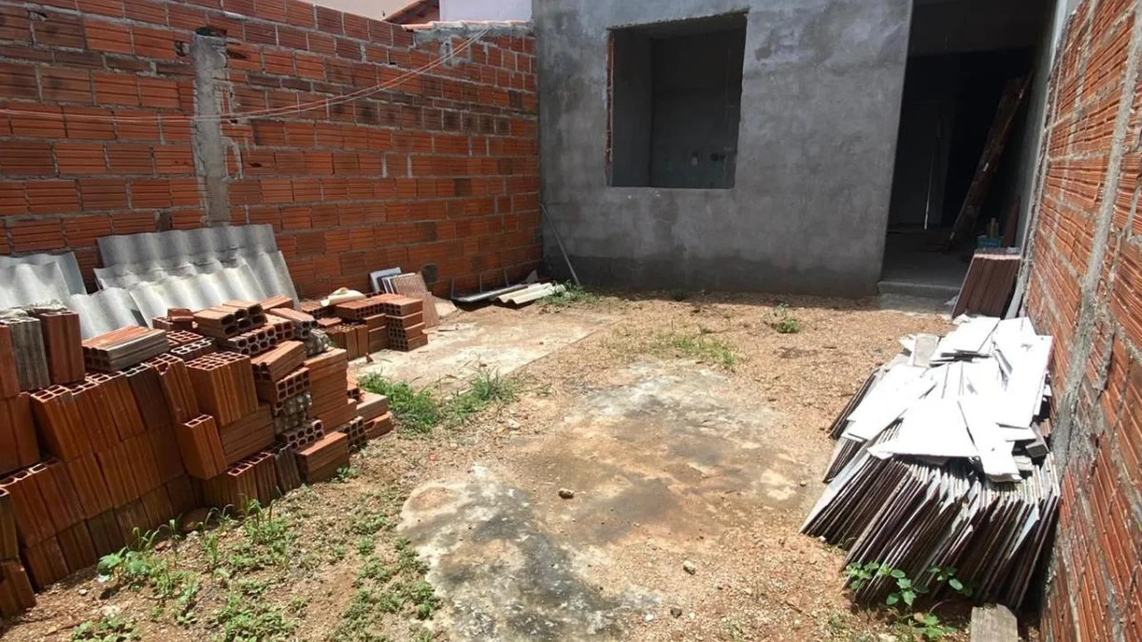Construção residencial no Bairro Liberdade