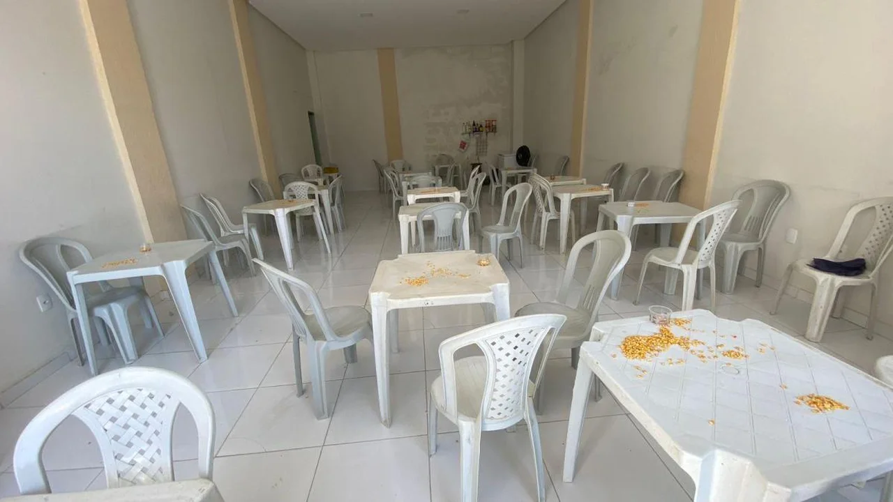 Casa com ponto comercial Bairro Ipiranga