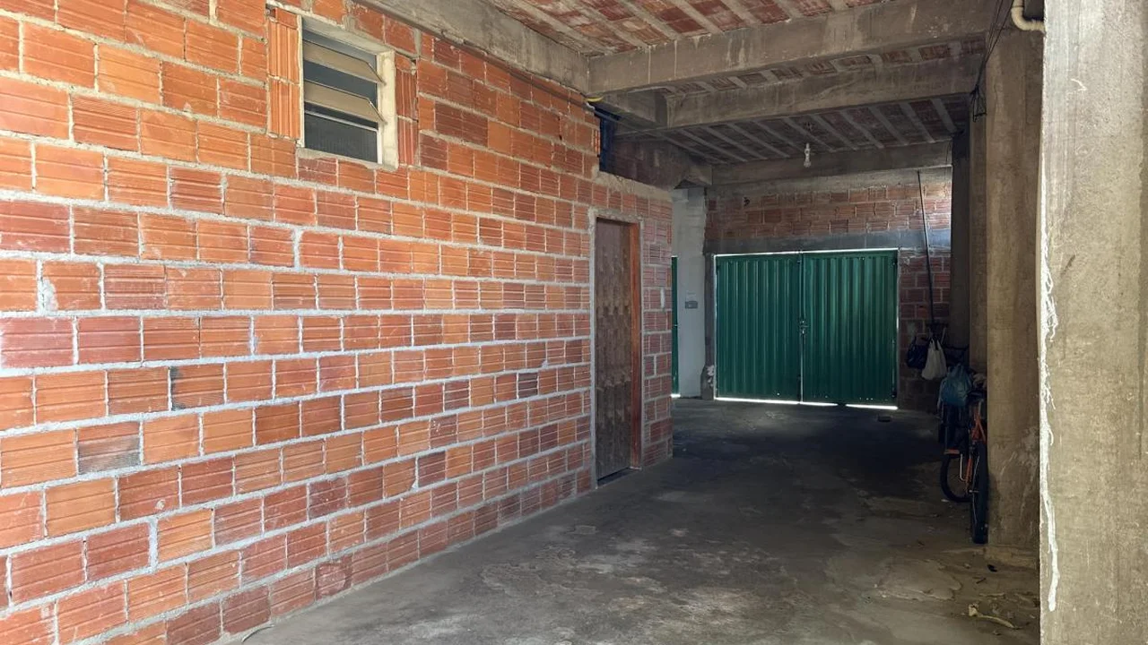 1 Apartamento e 4 kitnets, Cassimiro de Abreu - Santa Luzia