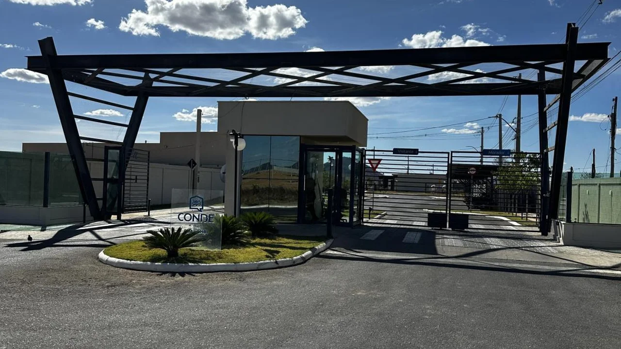 Casa no Condomino Conde