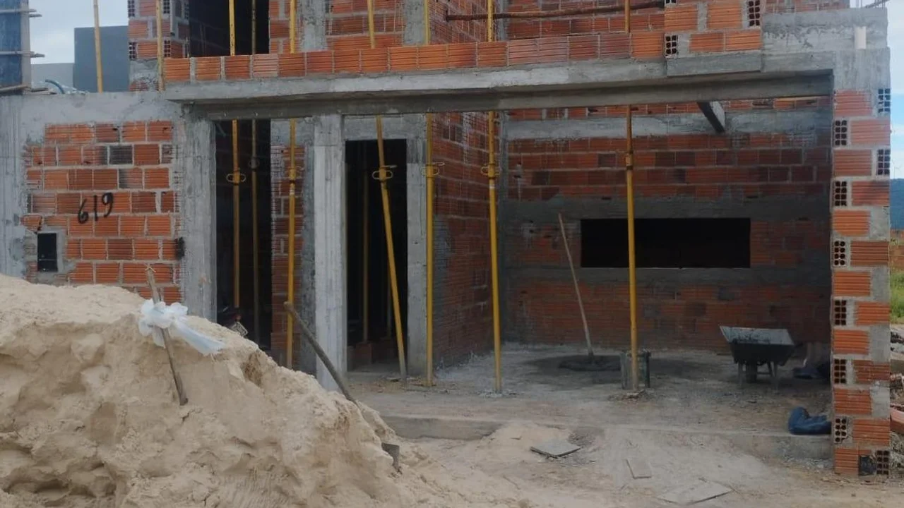 Casa à venda - Renascer 1