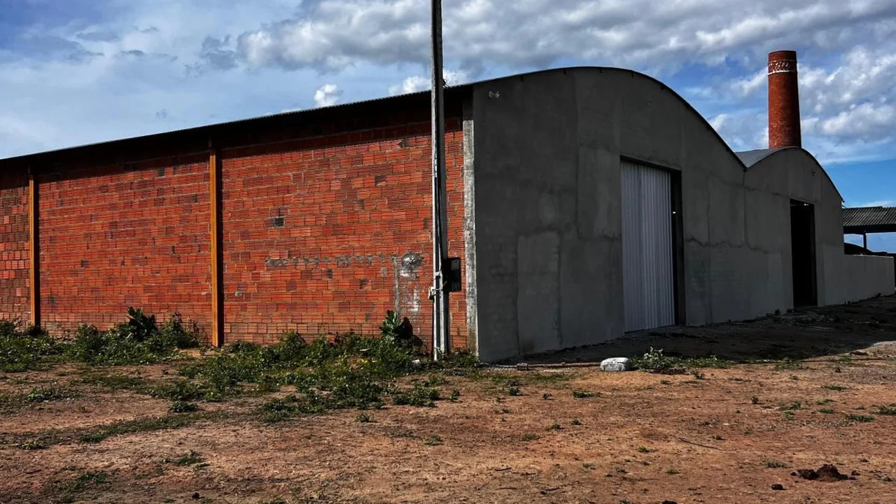 Galpão para locação saida para caetite