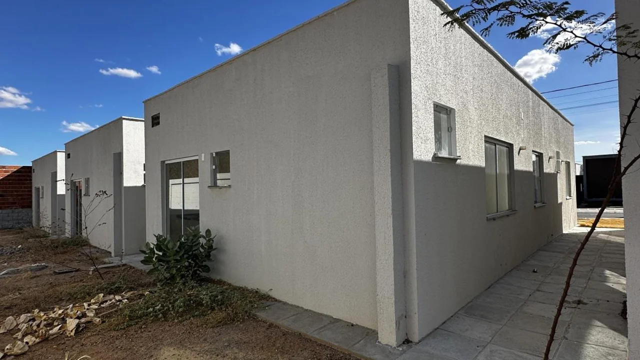 Casa no Condomino Conde