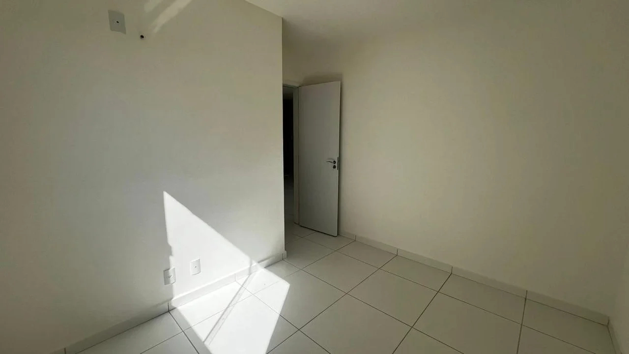 Casa no condominio Conde